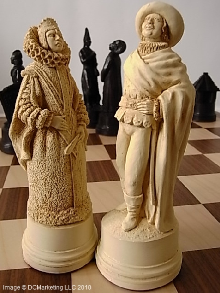Christopher Columbus Plain Theme Chess Set